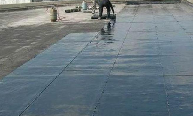 屋面卷材防水施工前要做好哪些工作？